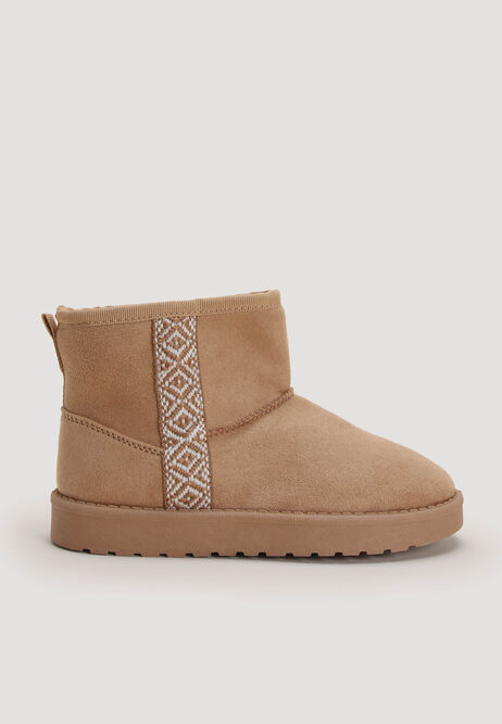 Older Girls Tan Embroidered Slipper Boots Peacocks