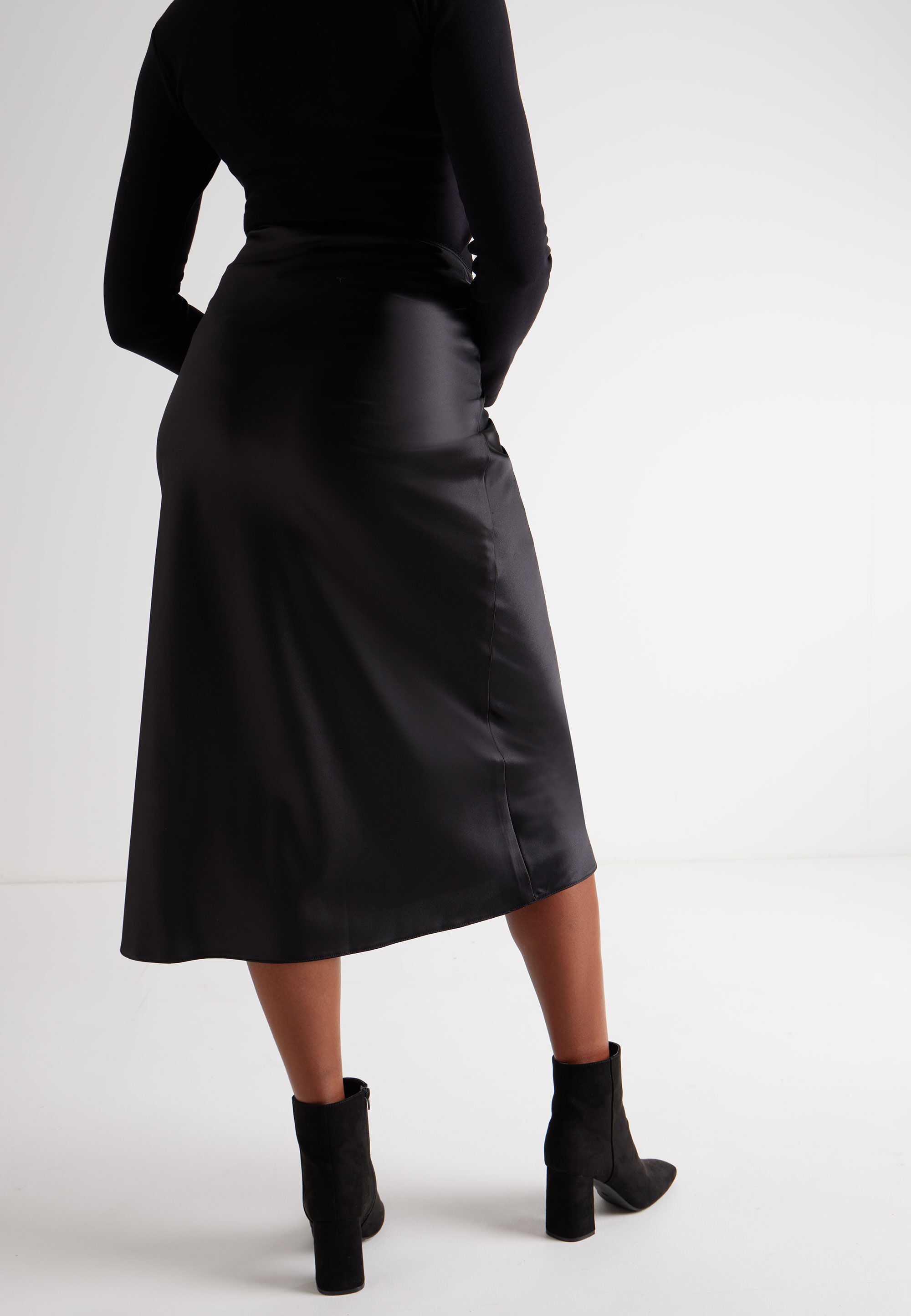 Womens Black Satin Midi Skirt | Peacocks