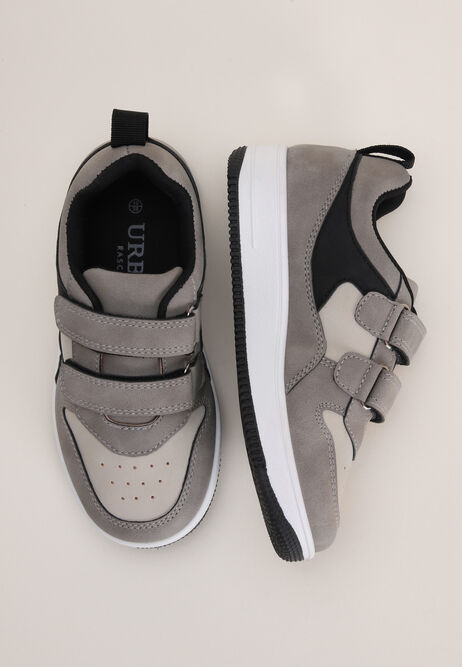 Younger Boys Low Colour Block Trainer