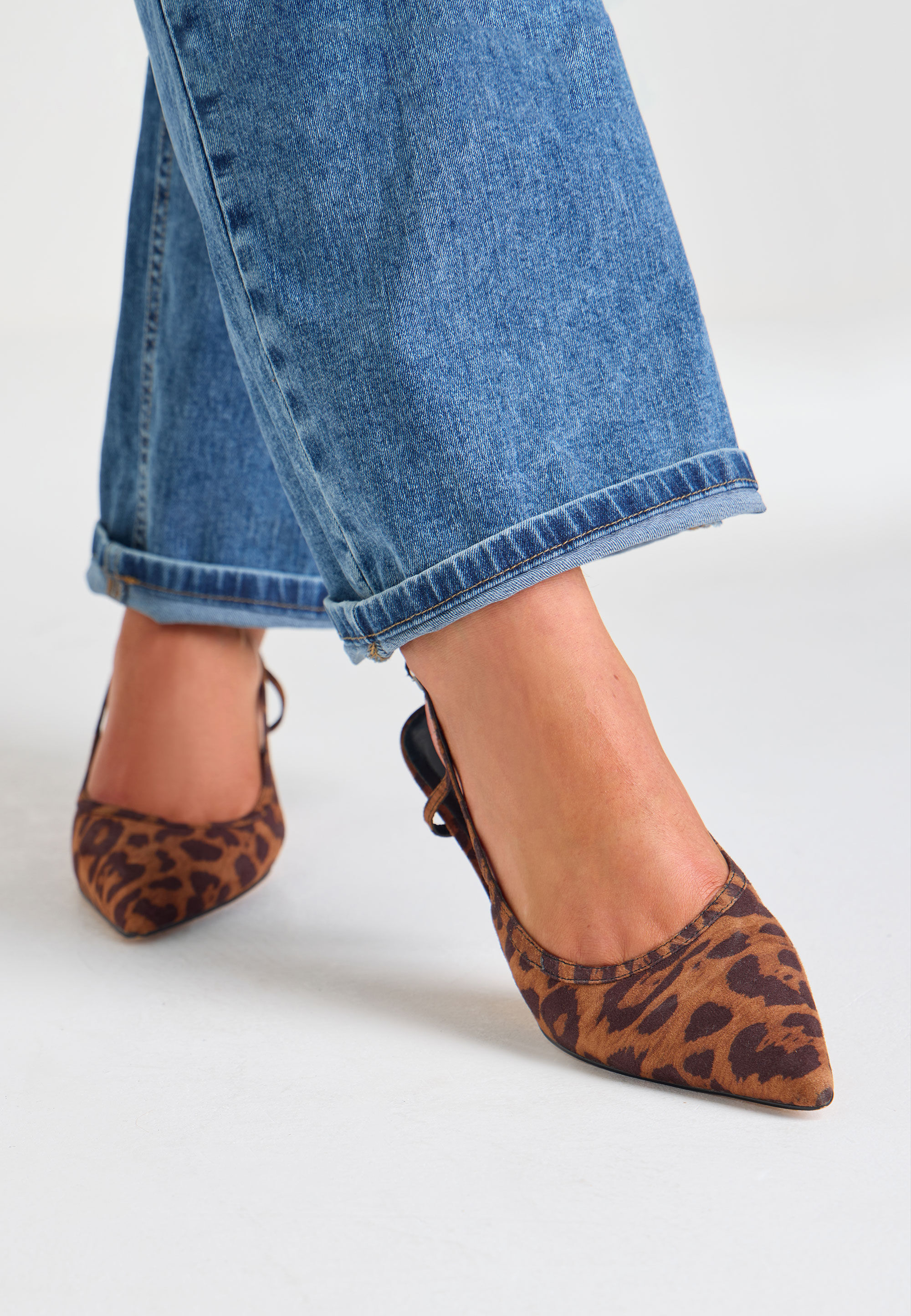 Womens Leopard Print Slingback Stiletto Heel Pumps Peacocks