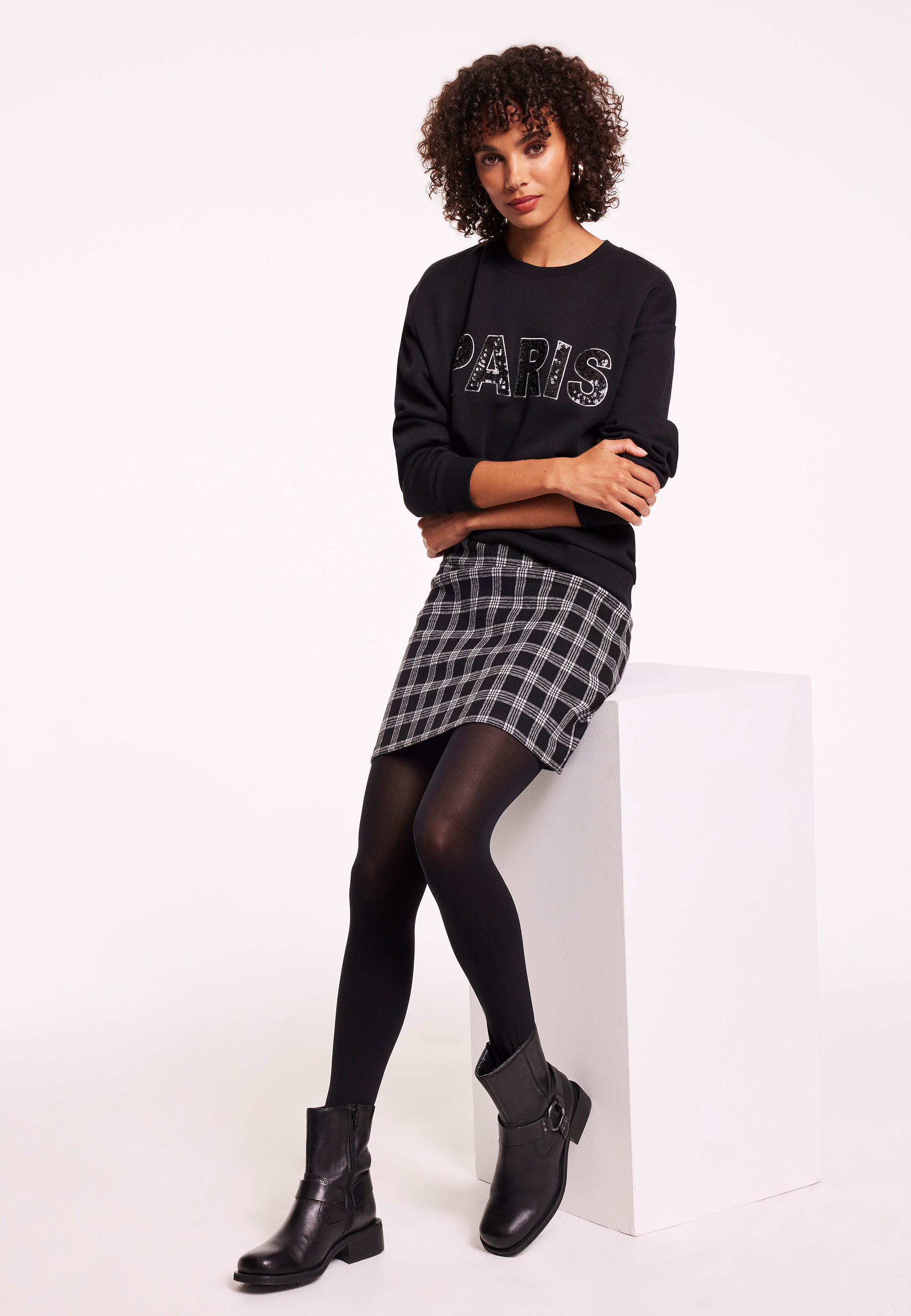 Black and white checkered skirt 5x8 discount