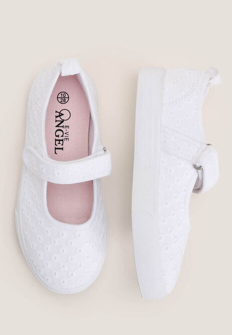 Younger Girl White Embroidery Pumps