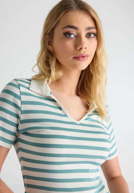 Womens Green and White Ribbed Collar T-Shirt